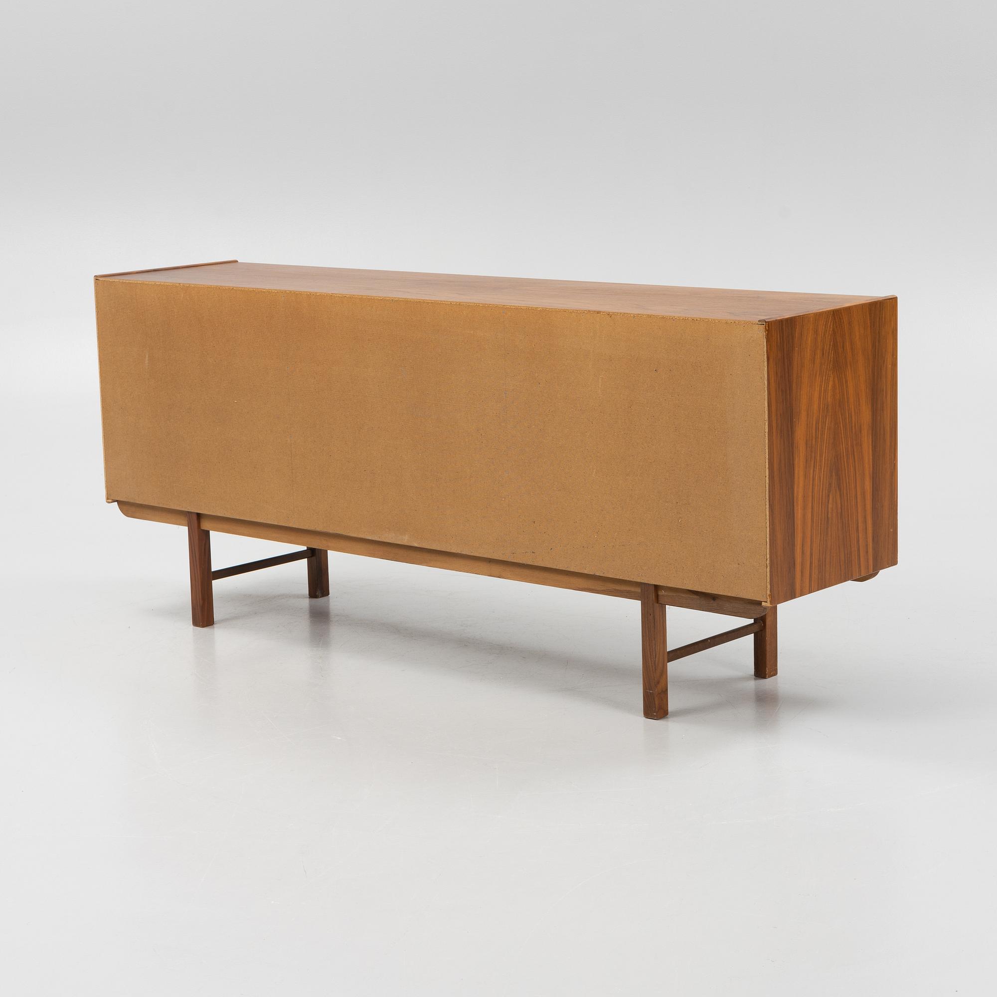 Sideboard, 1900-talets mitt.
