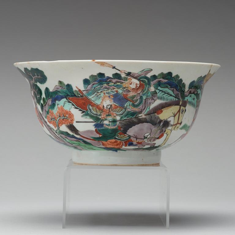 SKÅL, porslin. Qingdynastin, Kangxi (1662-1722).
