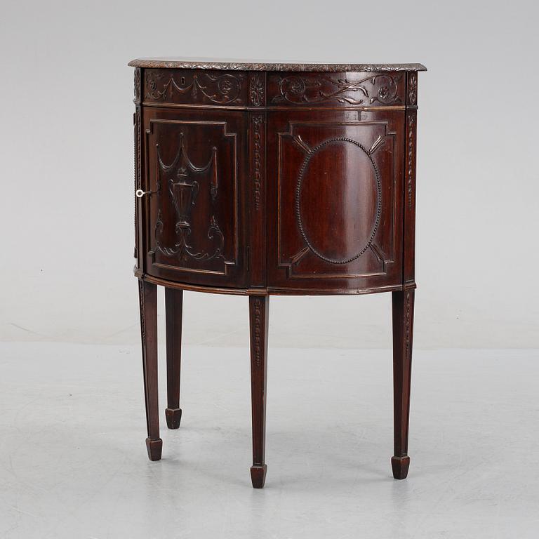 Humidor-skåp Louis XVI-stil, 1900-talets första hälft, NK-verkstäder, Nyköping.
