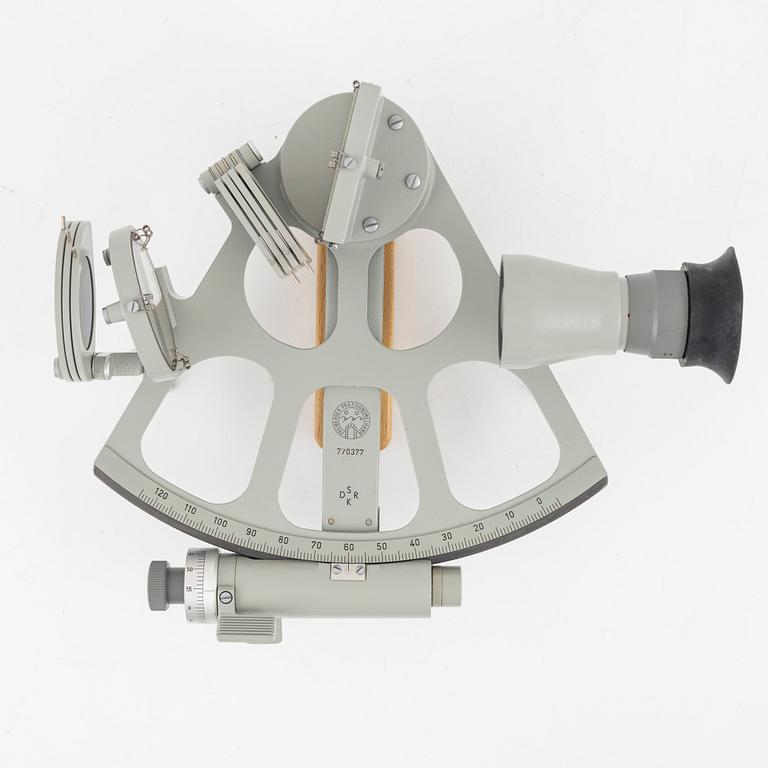 Trommel-sextant, VEB Frieberger Präzisionsmechanik, Freiberg, Tyskland.