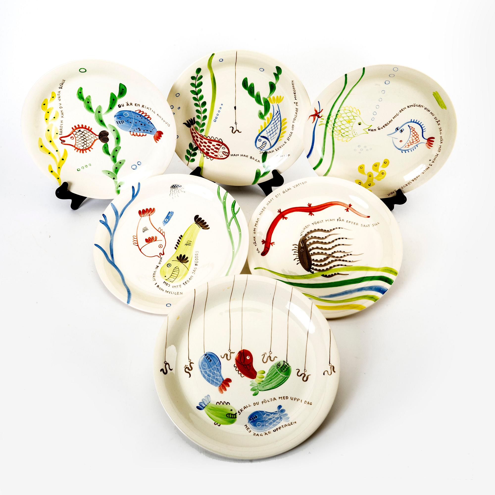 Stig Lindberg, a set of six 'Löja' creamware plates, Rörstrand.