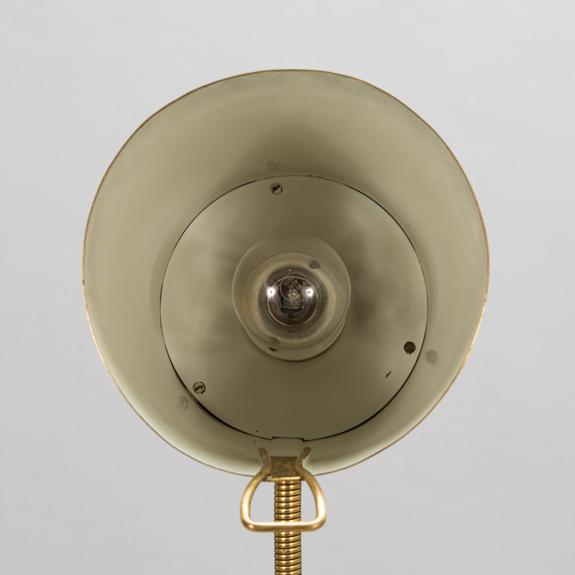 Golvlampa, 1900-talets mitt.