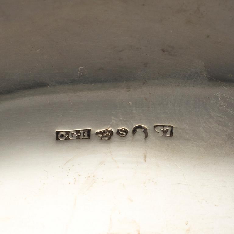 silver coffee pot with ivory handle and sugar bowl by CG Hallberg, Stockholm 1981 and 1920. Weight ca 1681 grams.