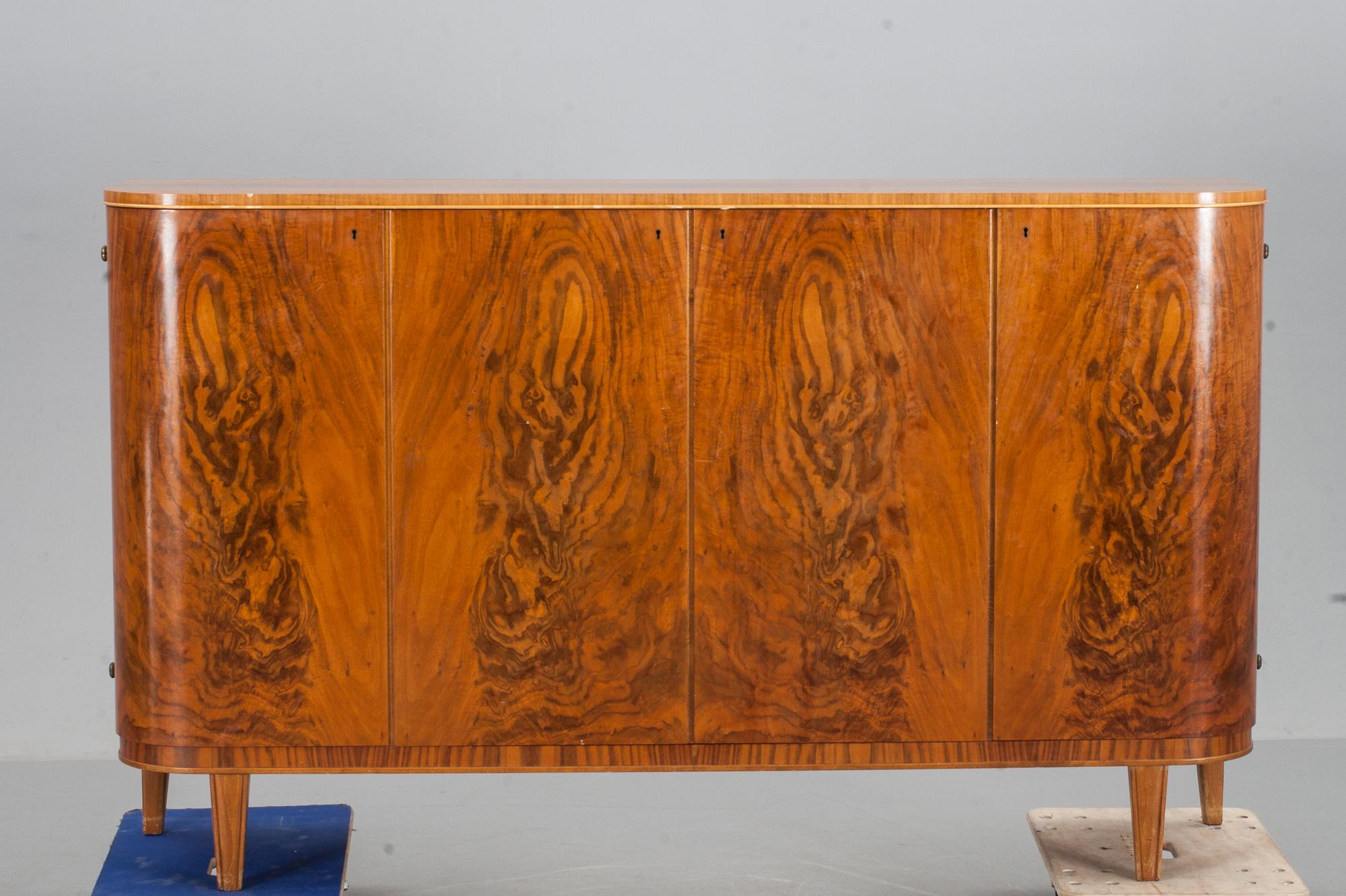 SIDEBOARD, möjligen Axel Larsson Bodafors, 1900-talets mitt.