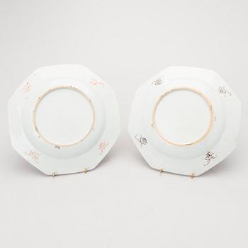 A pair of 18th Century Chinese octagon shape porcelain dishes.