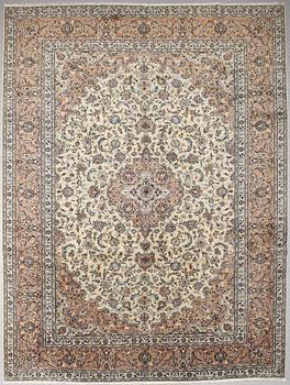 MATTA, Keshan, old, ca 400 x 317 cm.