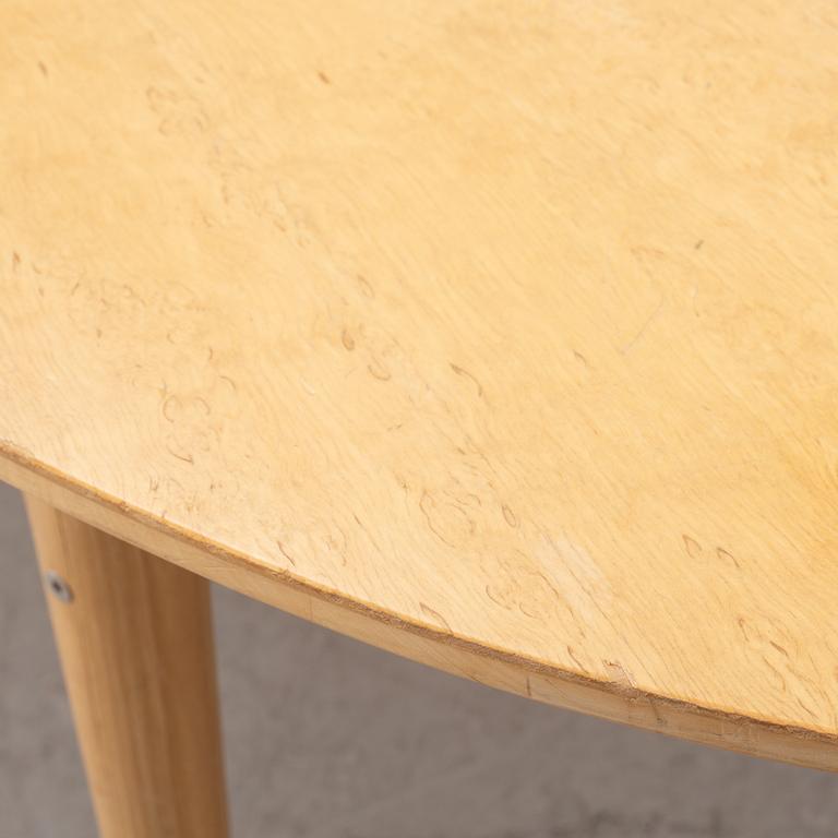 Bruno Mathsson, & Piet Hein, A 'Superellipse' dining table, Bruno Mathsson International.