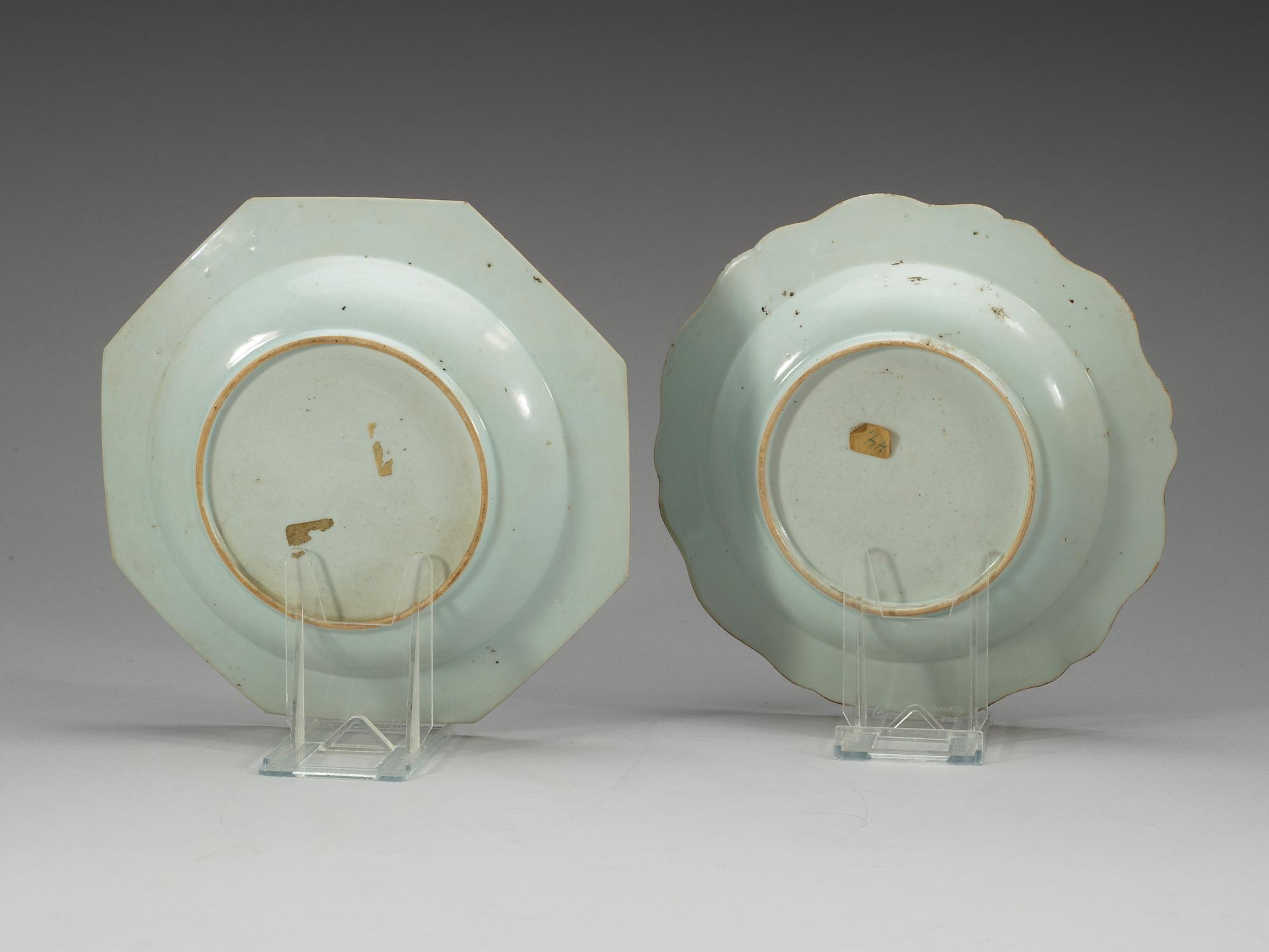 FAT samt TALLRIKAR, fyra stycken, kompaniporslin. Qing dynastin, Qianlong (1736-95).