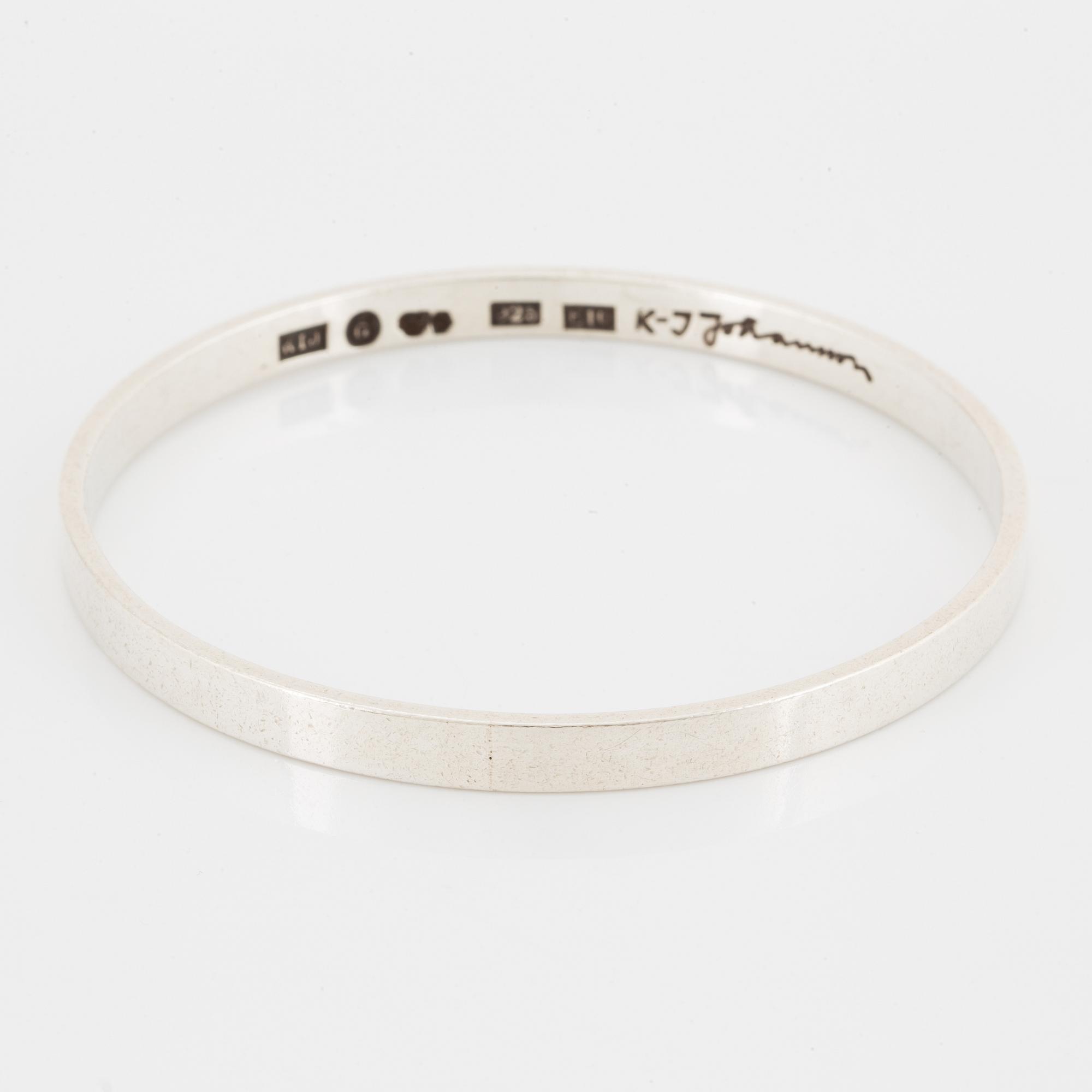 KARL-INGEMAR JOHANSSON, silver bangle.