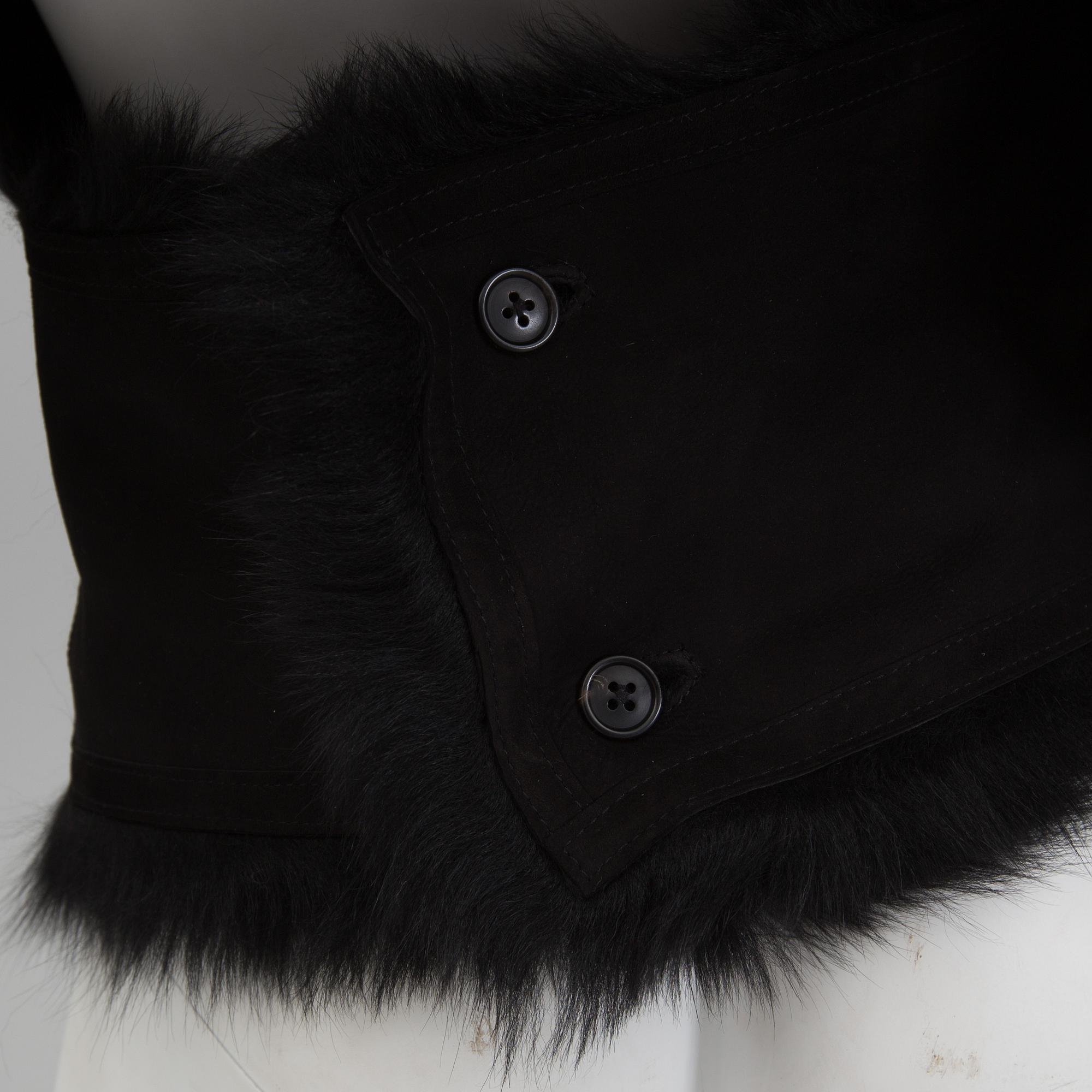 RALPH LAUREN, a black lambfur shawl / stola, size M.