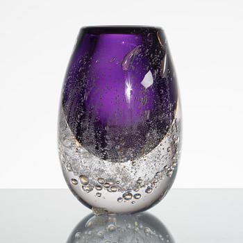 VAS, glas, Hanne Dreutler o Arthur Zirnsack, Studio Åhus, signerad o daterad 1988.