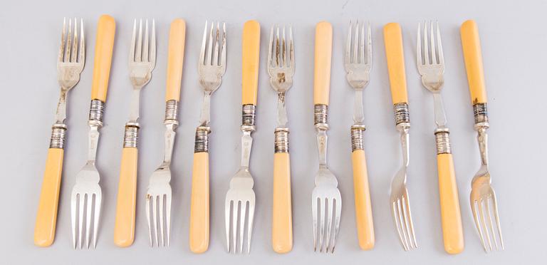 FISH CUTLERY, 12+12, silver and celluloid/ivorine, Sheffield 1936.