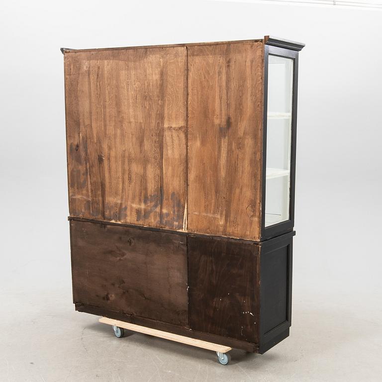 Skåp, 1900-talets början.