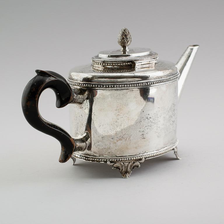 A Swedish 18th century silver tea-pot, marks of Sephan Westerstråhle, Stockholm 1798.
