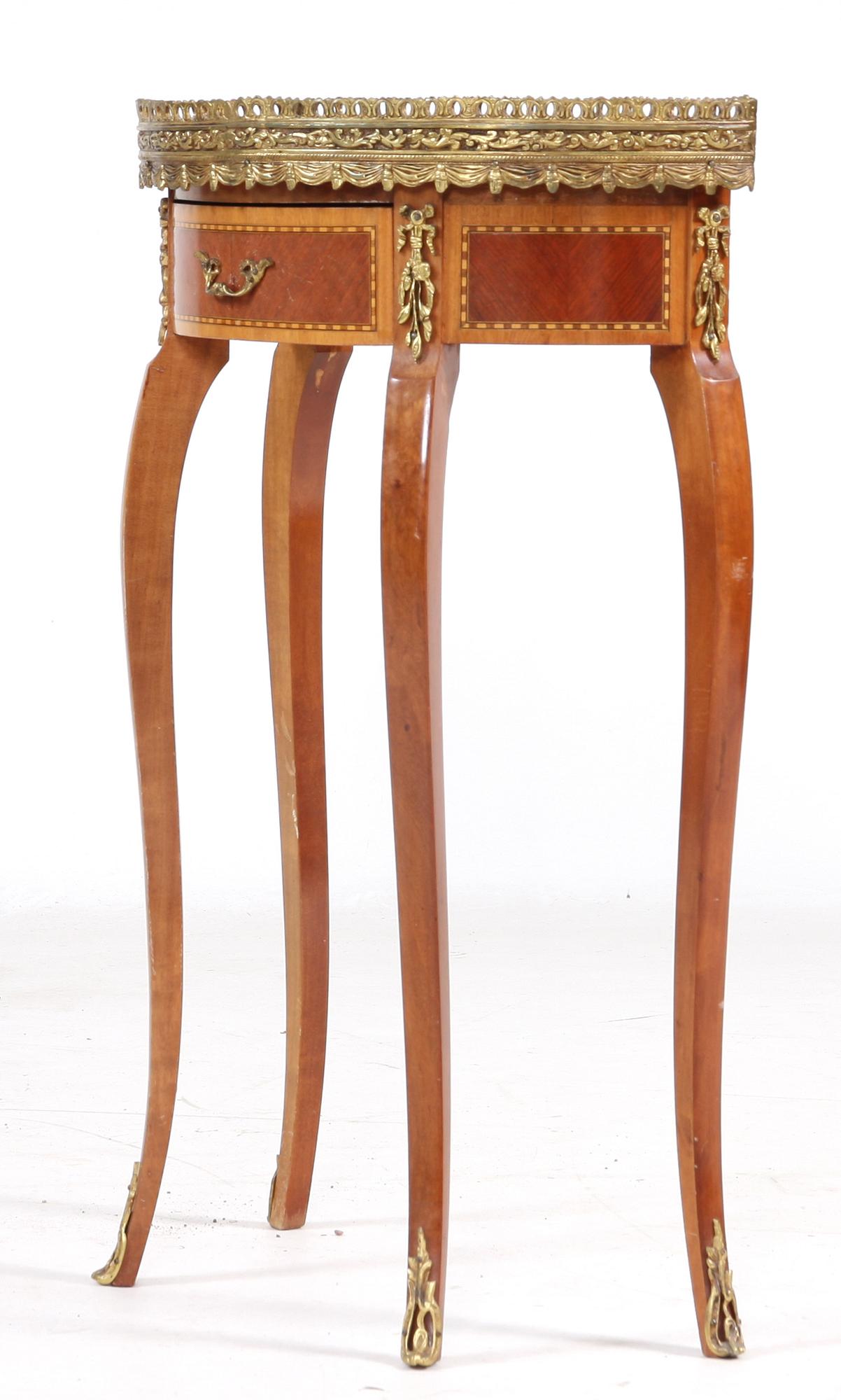 KONSOLBORD, Louis XV-stil, 1900-tal.