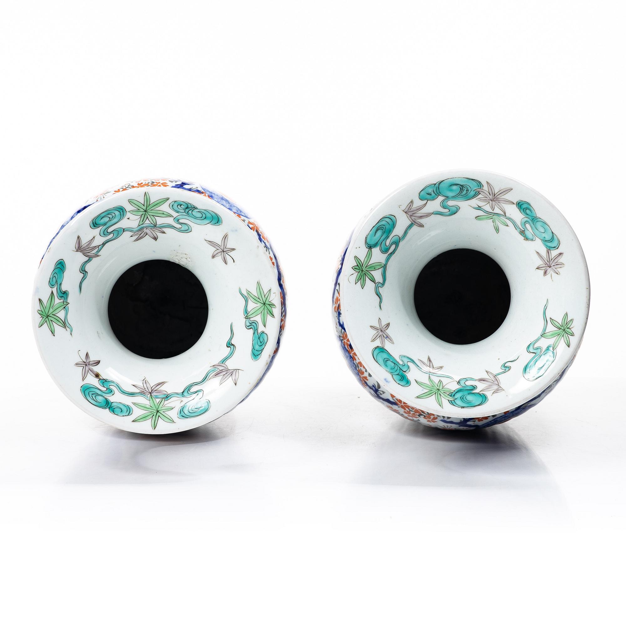 Golvvaser, ett par, Japan, 1800-tal.
