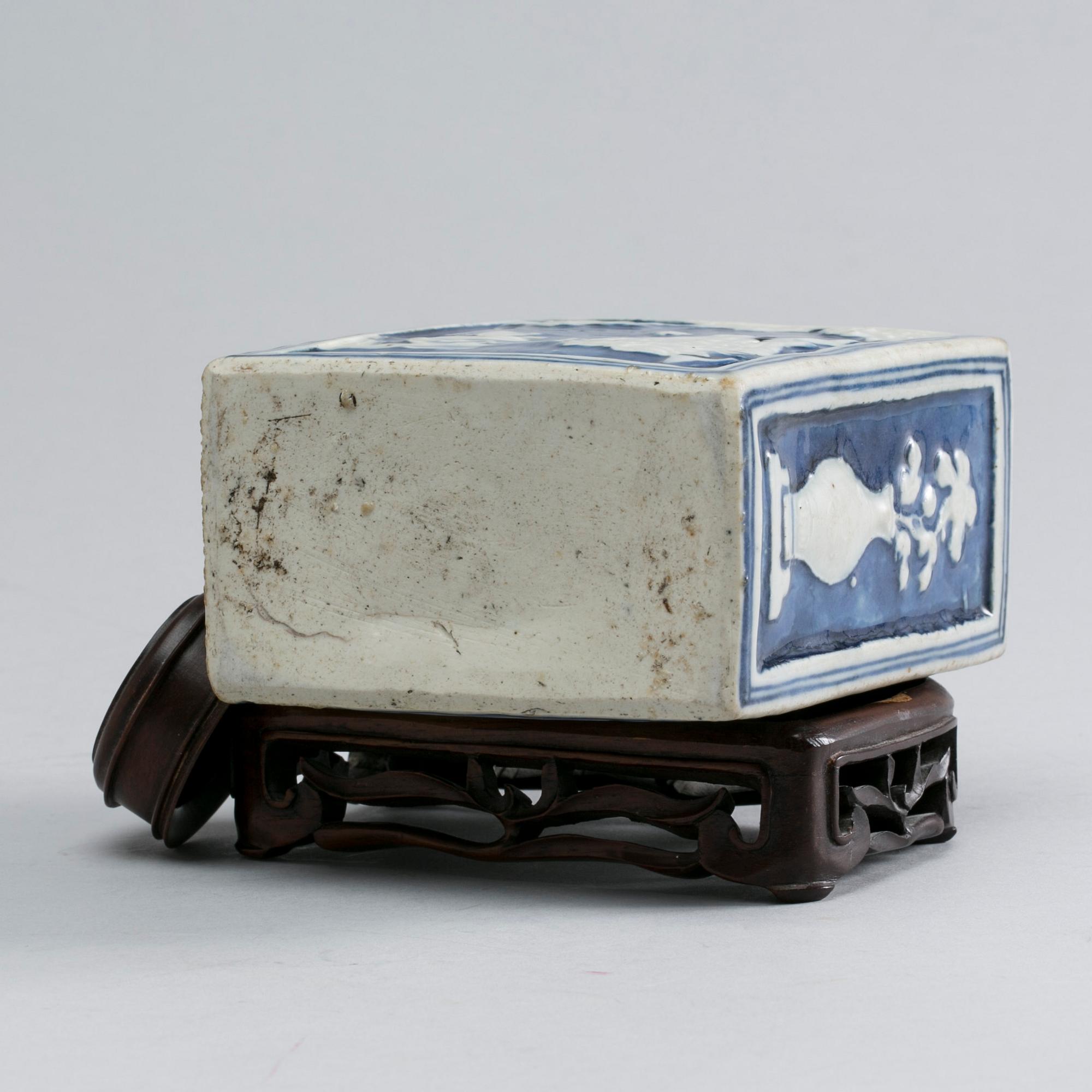 TEDOSA, porslin, Kina, Qingdynastin, Kangxi (1662-1722).