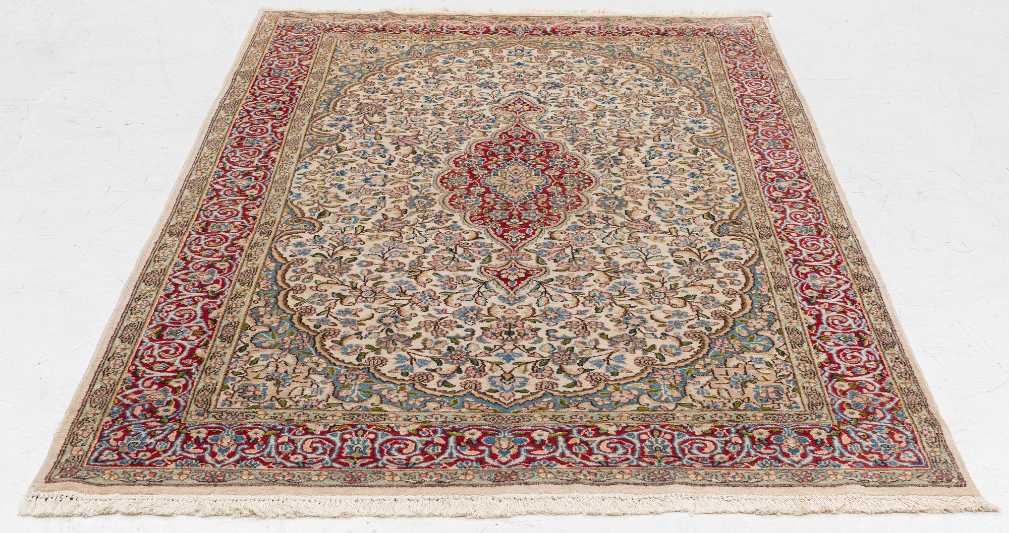 Rug, Kirman, approx. 260 x 148 cm.