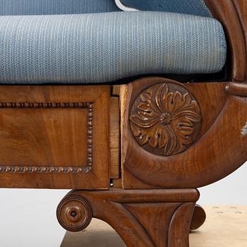 Soffa, 1800-talets första hälft. Empire.