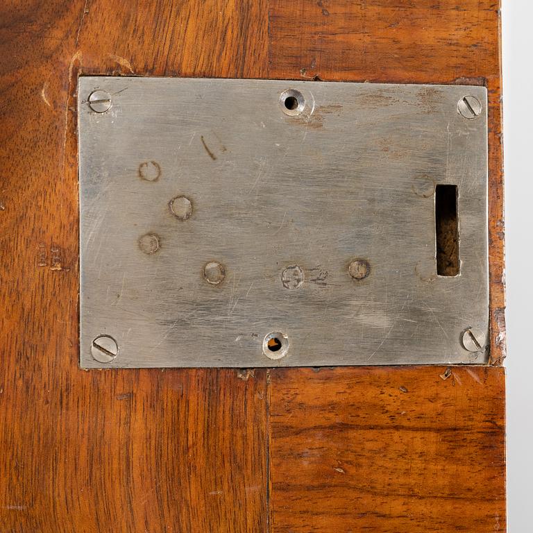 Skåp, Barock, troligen Tyskland, 1700-talets första hälft.