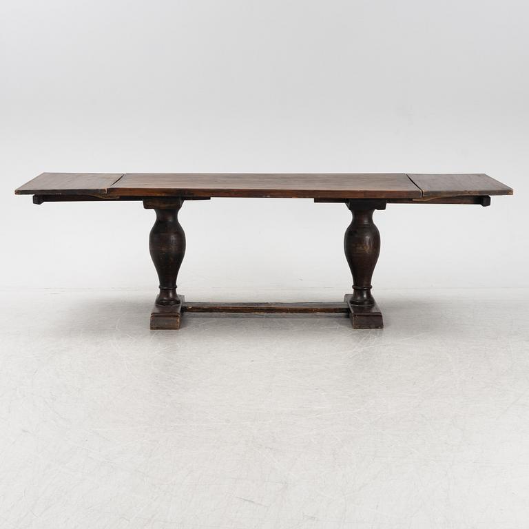 A Baroque dining table, first part of the 18th Century.