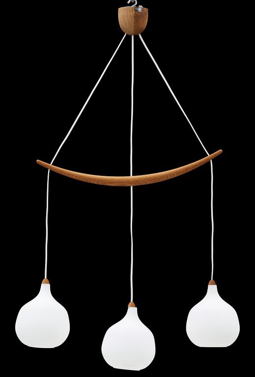 TAKLAMPA, modell nr 512 "Bananen", Uno och Östen Kristiansson, Luxus, 1950-talets andra hälft. H 105.