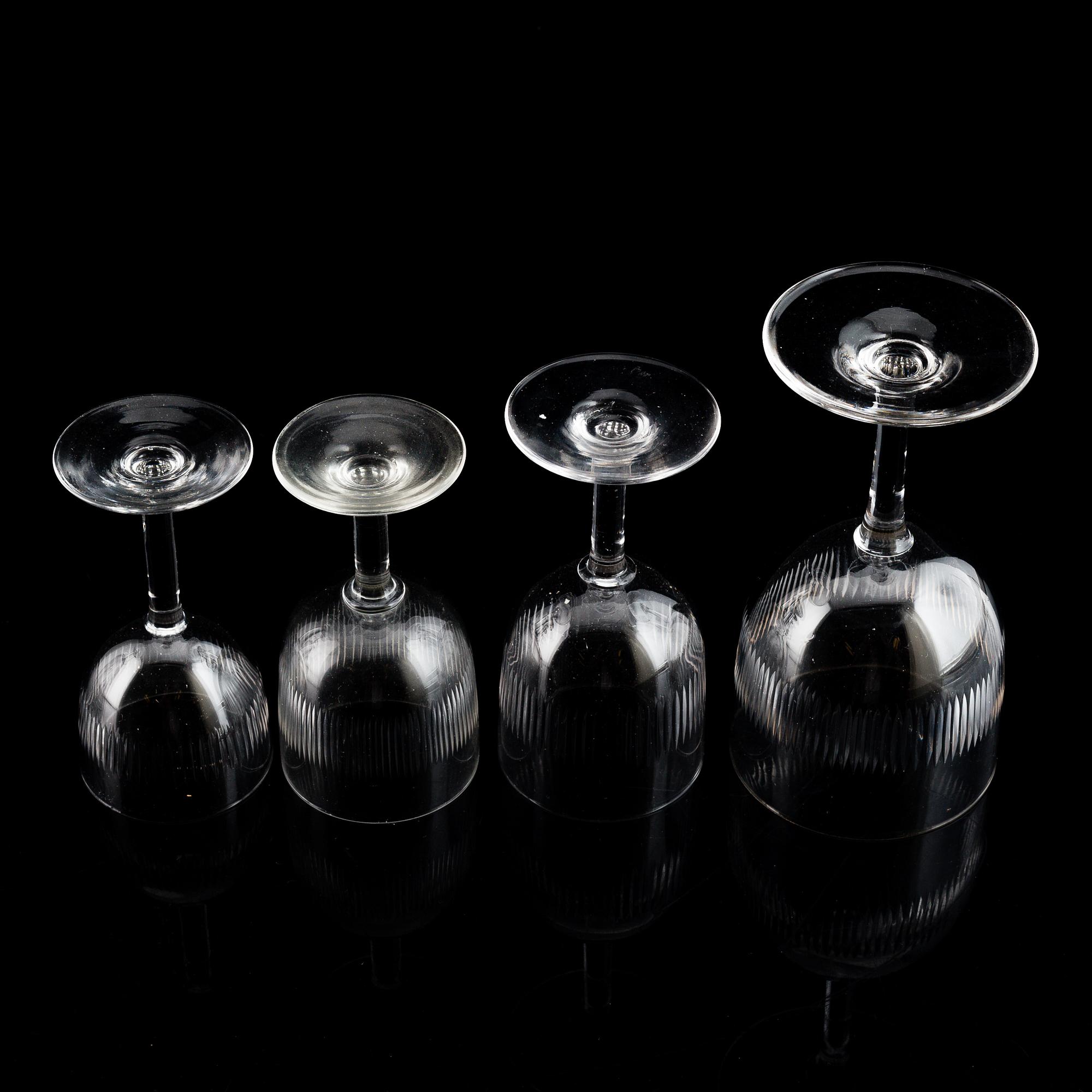 A 159 pcs 'Juno' glass service from Kosta.