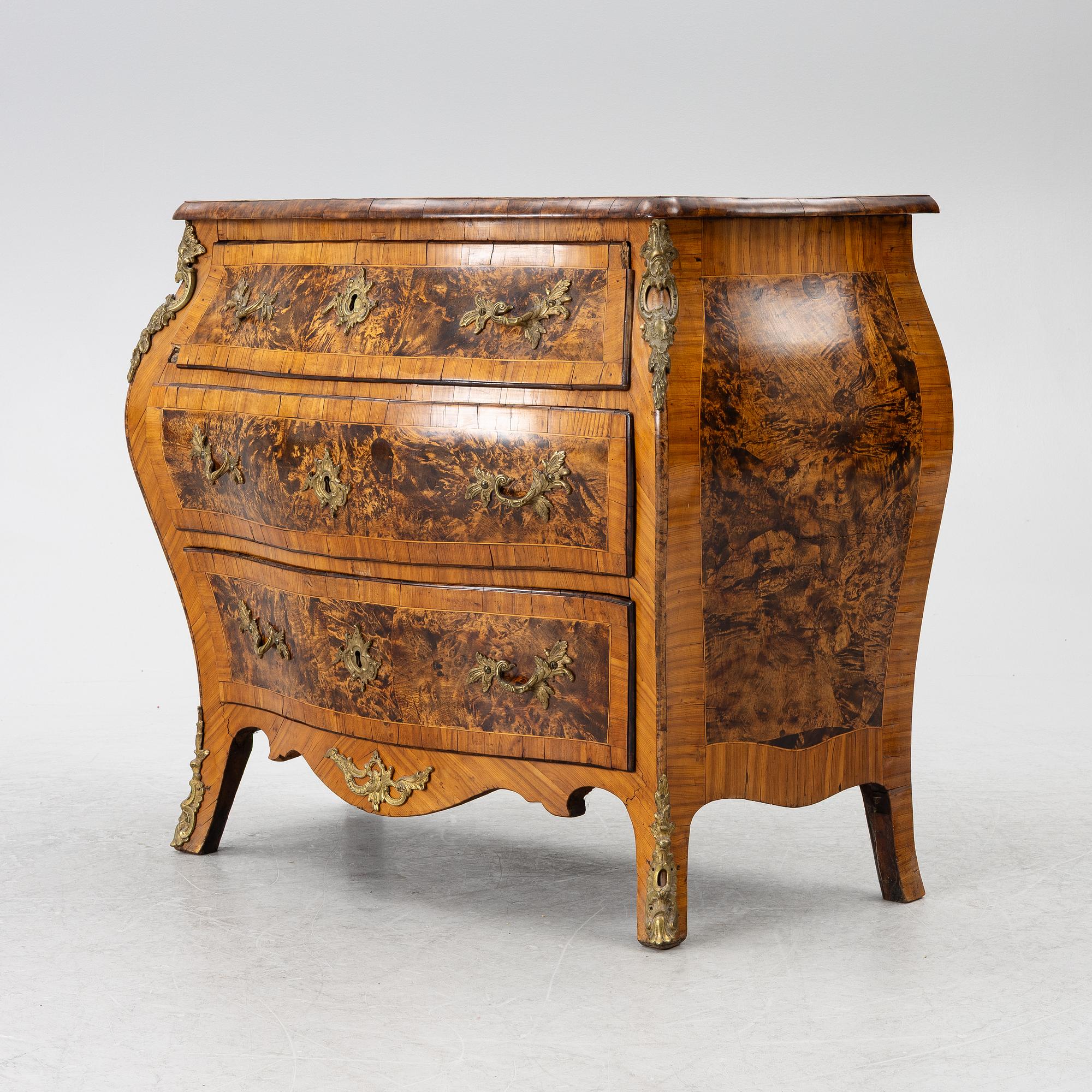 Bureau, attributed to Jacob Sjölin (master in Köping and Kungsör 1767-1785), Rococo.