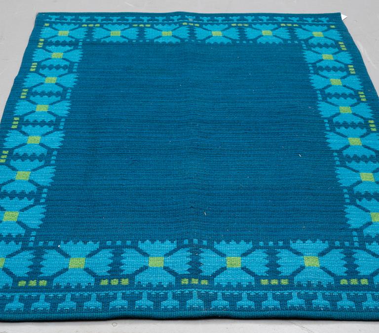 BERIT WOELFER, A CARPET, double-sided machine made, ca 198-200,5 x 132,5 cm, signed BW.