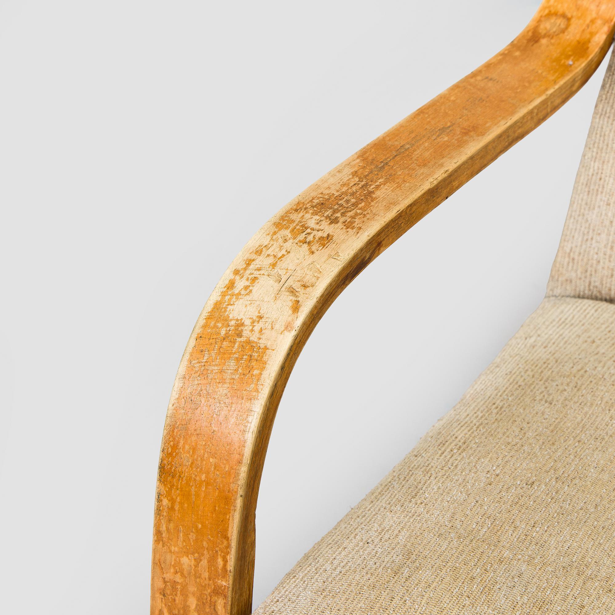 Alvar Aalto, Fåtöljer, 2 st, modell A35 och A36 O.Y. Huonekalu- ja Rakennustyötehdas A.B. 1940/1950-tal.