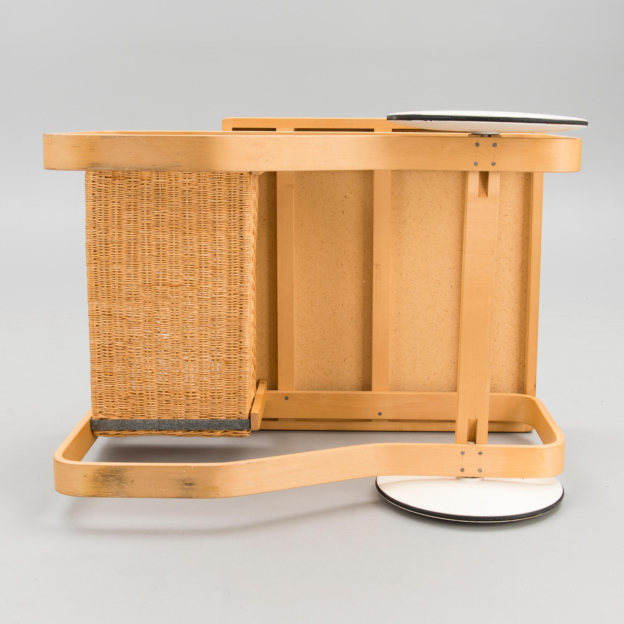 ALVAR AALTO, tarjoiluvaunu, malli 900, Artek 1960-luku.