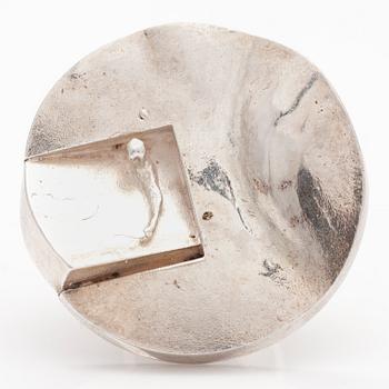 BJÖRN WECKSTRÖM, A sterling silver ring "At the gate of eternity". Lapponia 1969.