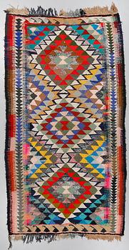 MATTA, modern tillverkning, ca 290 x 160 cm.