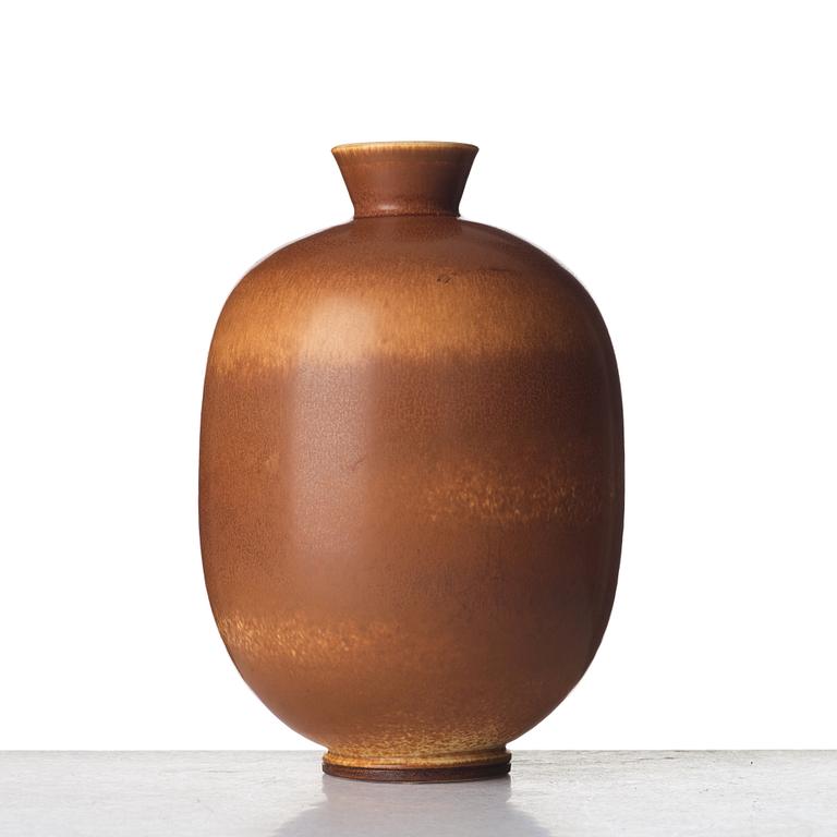 Berndt Friberg, a stoneware vase, Gustavsberg studio 1973.