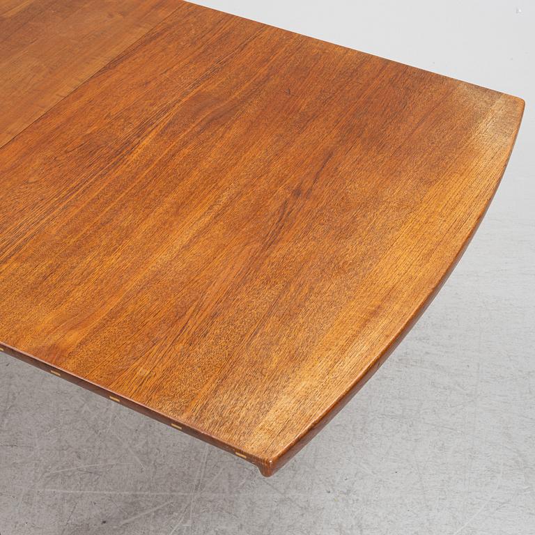 Yngvar Sandström, a teak-veneered dining table, Sweden, 1950's/60's.