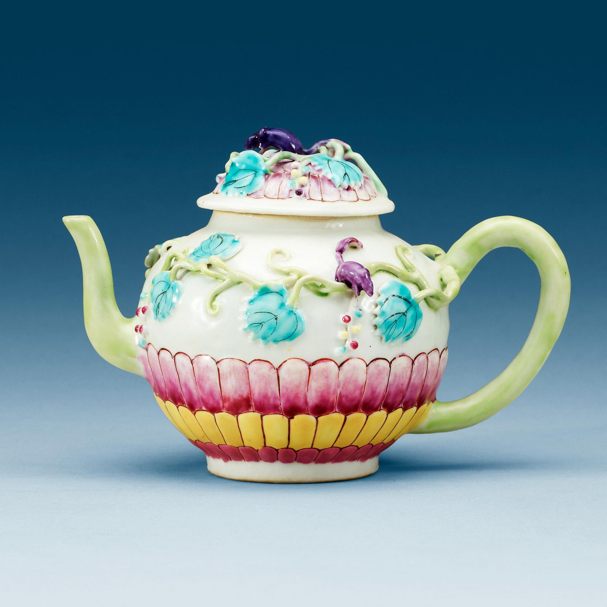A famille rose teapot with cover, Qing dynasty, Qianlong (1736-95).