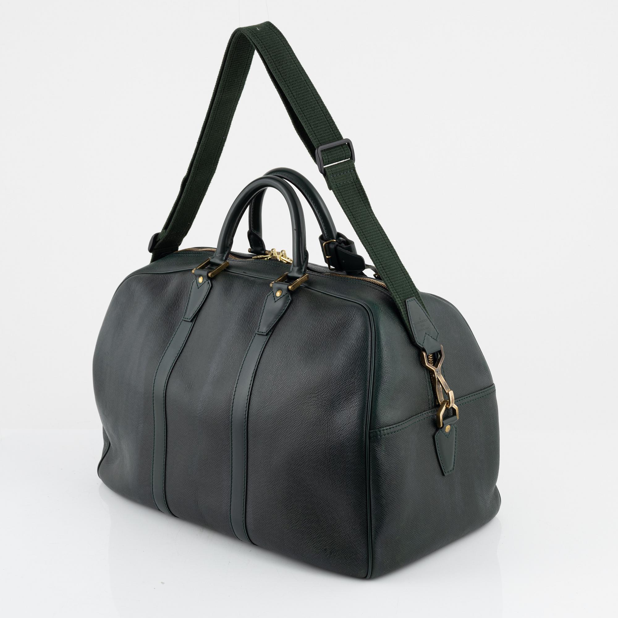 Louis Vuitton, a green leather "Taïga Kendall PM", 1995.