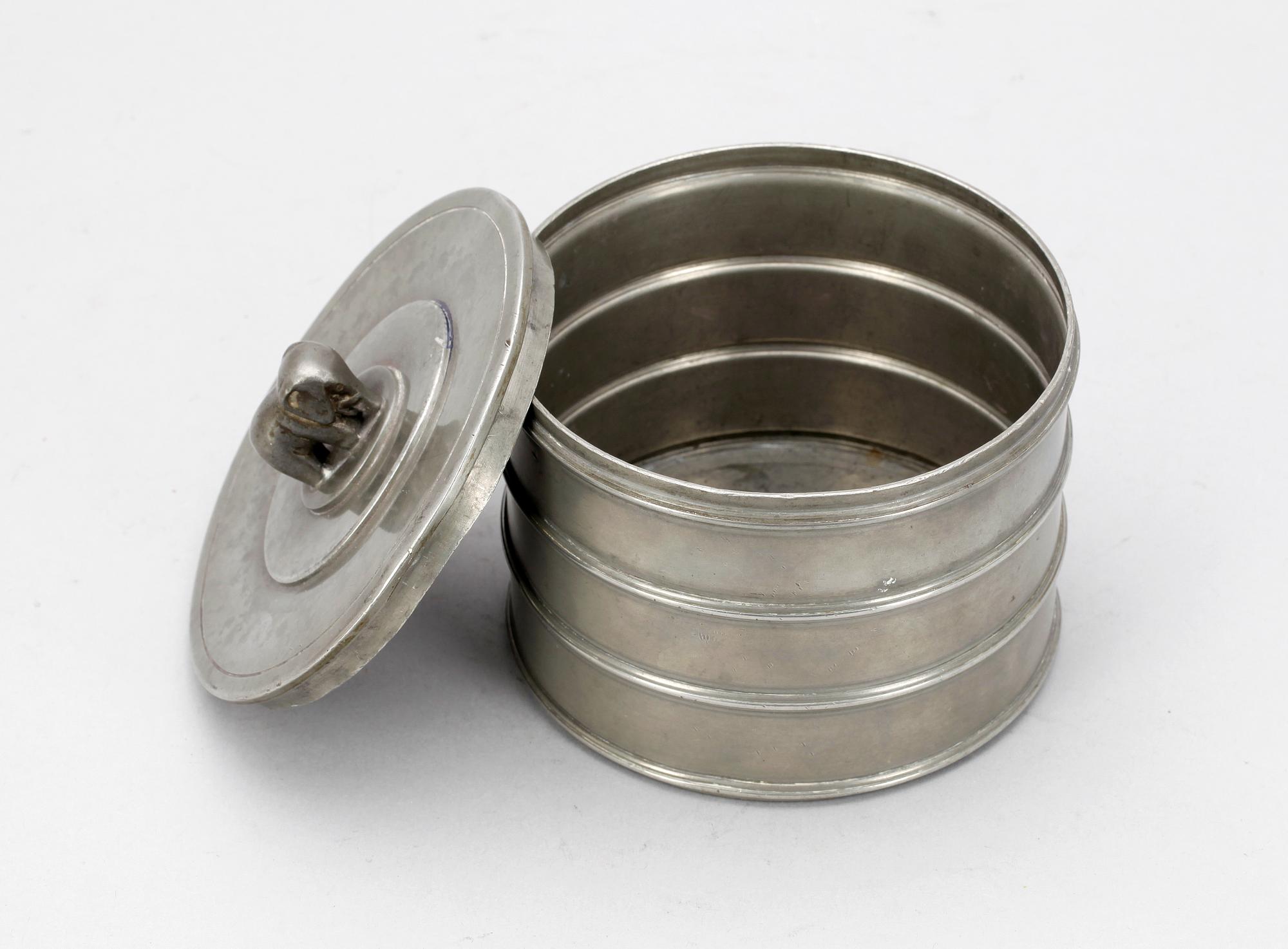 BURK MED LOCK, tenn. CG Hallberg, Stockholm 1934.