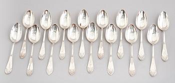 MATSKEDAR, 16 st, snarlika, silver, svenska stämplar, tidigt 1900-tal. Vikt ca 1039 gram.