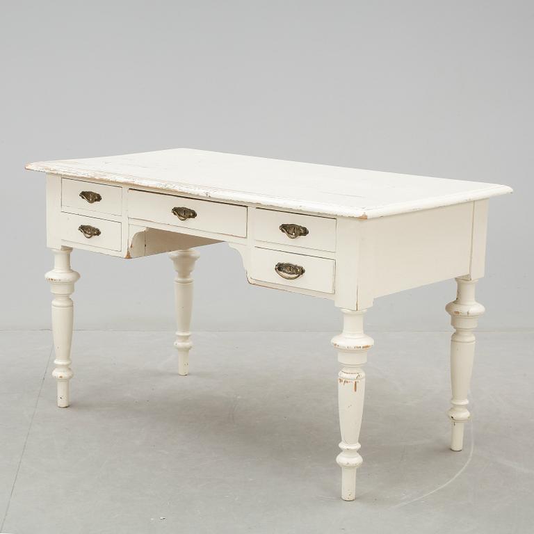 SKRIVBORD, nyrenässans, 1800-talets slut.