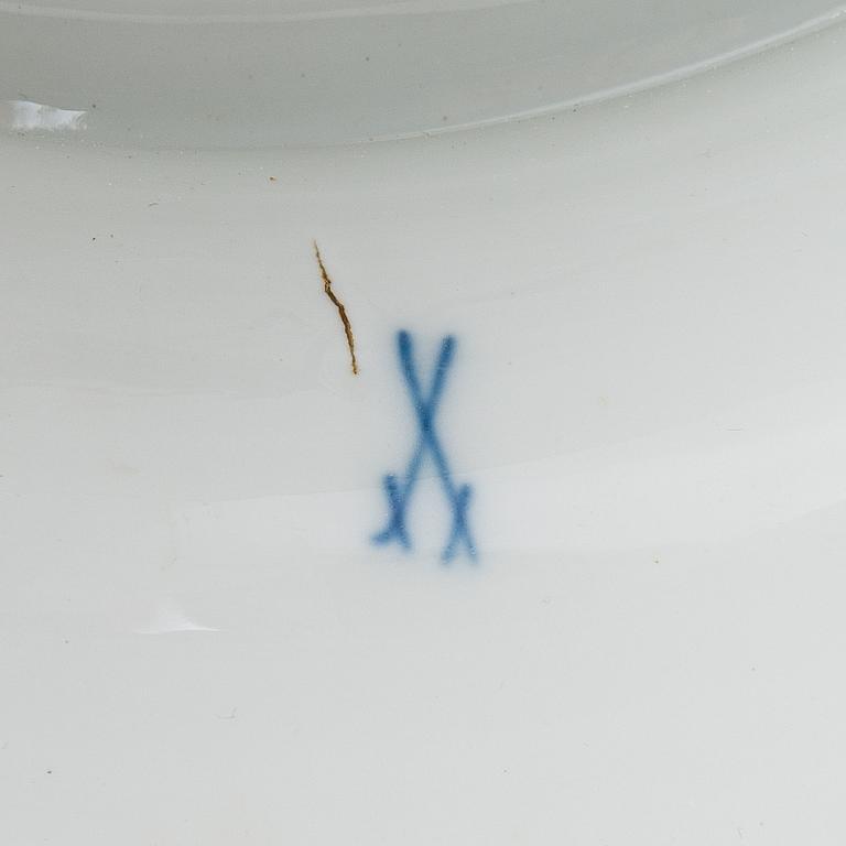 A Meissen Cupid porcelaine figure, 20th century.