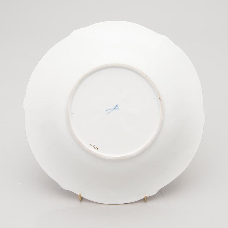A Meissen porcelain bowl, 20th century.