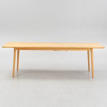 Jonas Lindvall, matbord, "Miss Holly", Stolab, 2012.