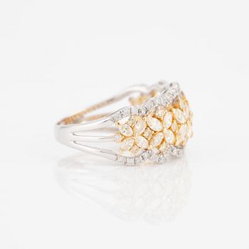 Ring, 18K white gold with yellow marquise-cut and white brilliant-cut diamonds.