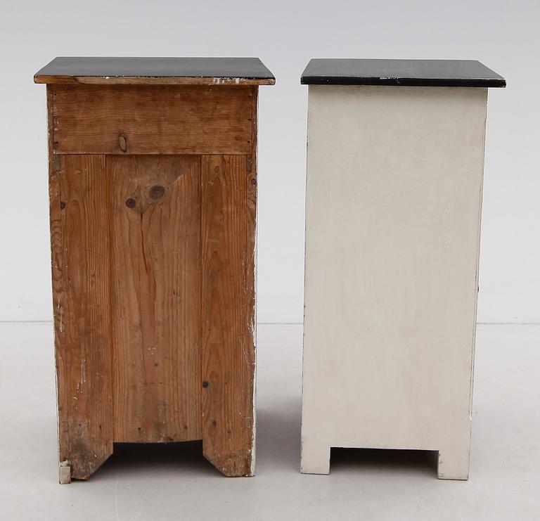 SÄNGBORD, 1 par, tidigt 1900-tal.