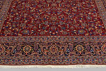 A CARPET, Kashan, signed, around 395x 295 cm.