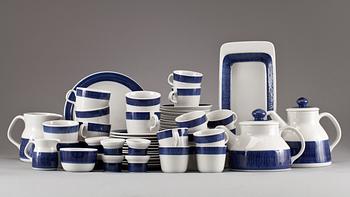 KAFFE/TESERVIS, 45 delar, porslin, "Koka blå", Hertha Bengtsson, Rörstrand.