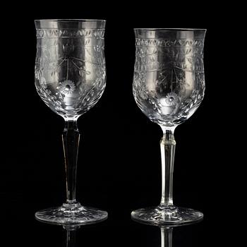 FRITZ KALLENBERG, 8 'MacGuirlang' wine glasses, glass, Boda, second half of the 20th century.
