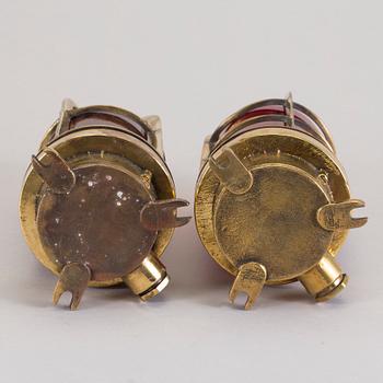 NÖDBELYSNING, 2 stycken, märkta FR, 1900-tal.
