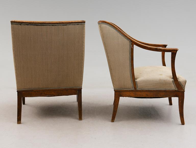 FÅTÖLJER, 1 par, 1900-talets första hälft.